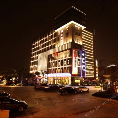 Cedar Hotel Yuzhu Екстер'єр фото