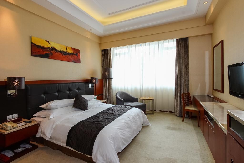 Cedar Hotel Yuzhu Екстер'єр фото