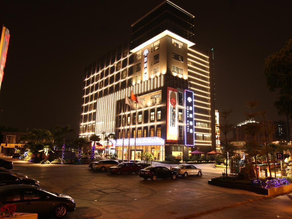 Cedar Hotel Yuzhu Екстер'єр фото